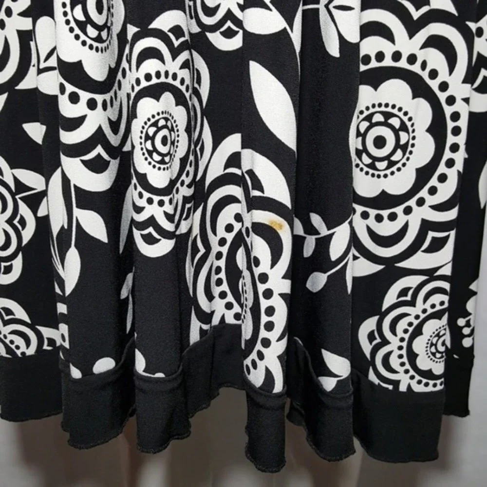 XOXO Collection Black and White Floral Dress - Picture 3 of 7